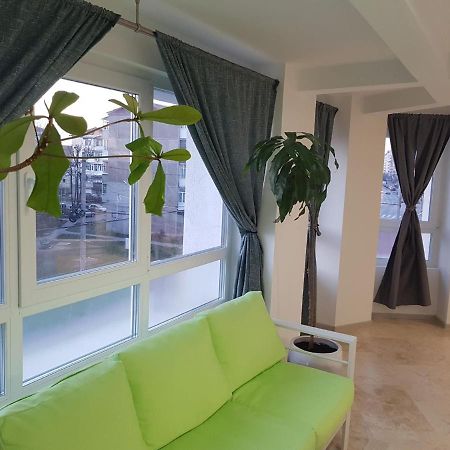 Rengo Residence Търговище Екстериор снимка