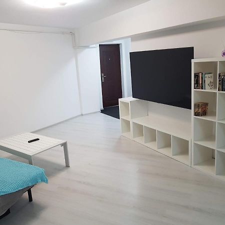 Rengo Residence Търговище Екстериор снимка