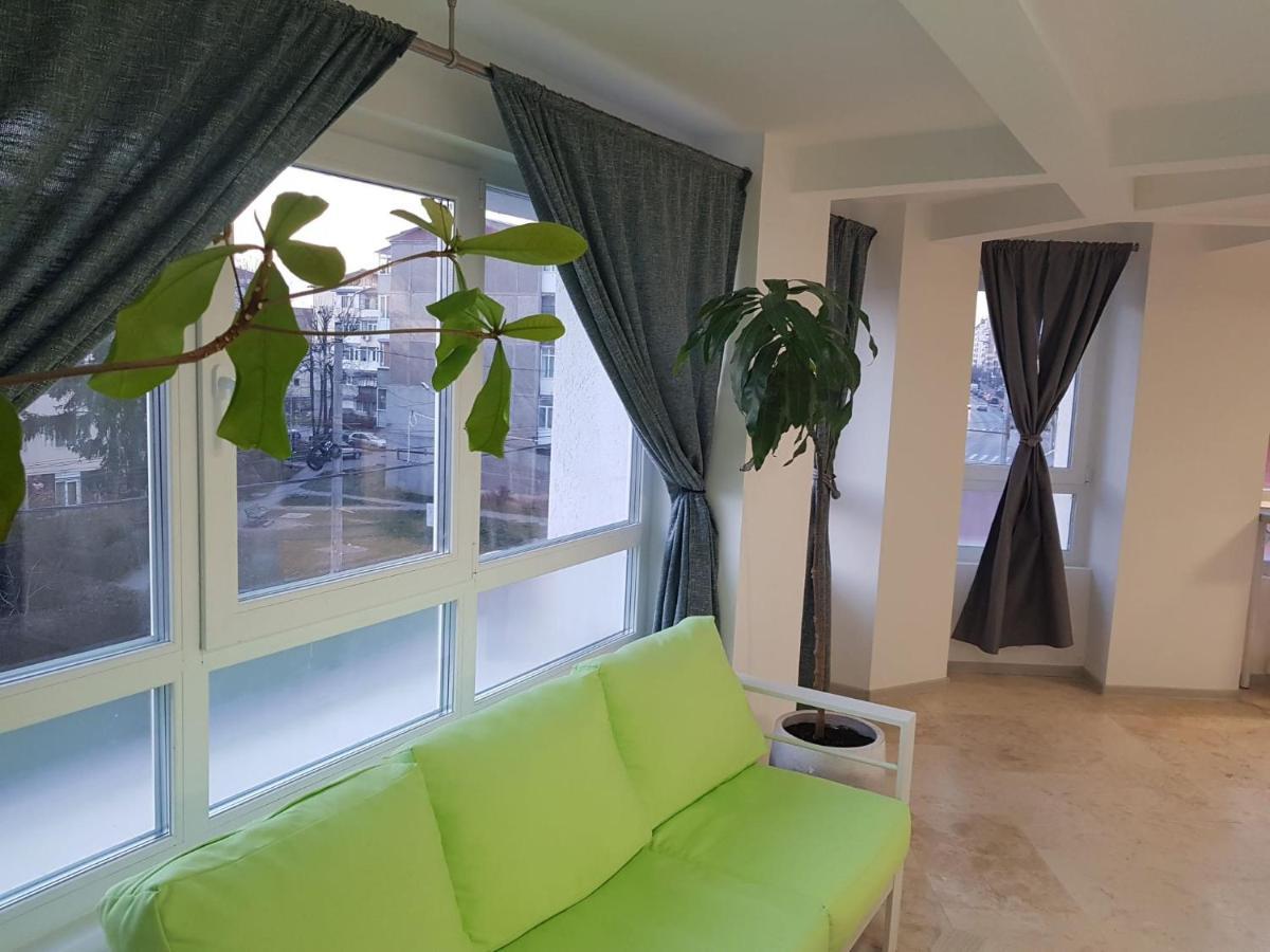 Rengo Residence Търговище Екстериор снимка